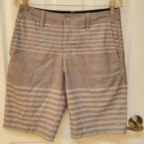 Grey striped Hang Ten shorts Size 30 front & back pockets - Picture 1 of 11